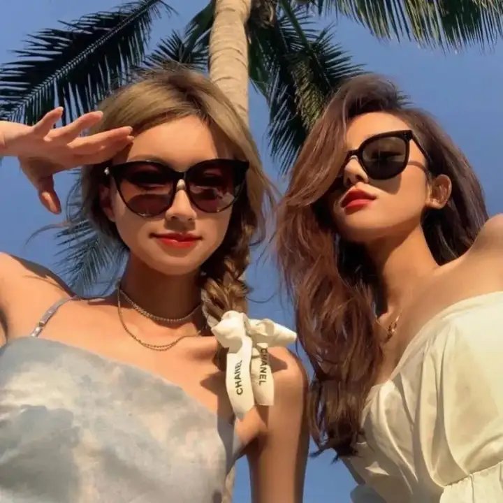 圣诞宅急便封面